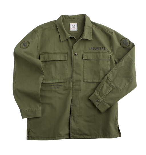 “A premium quality jacket with a stylish military-inspired design. Crafted for beer enthusiasts, this durable and rugged jacket is ideal for outdoor activities. It features Lagunitas branding and an iconic logo, combining functionality and fashion in a trendy and timeless style.”